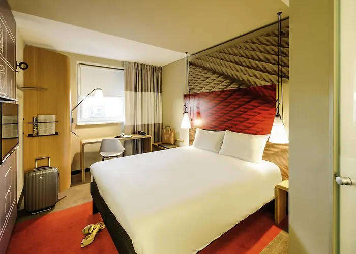 Ibis 3*